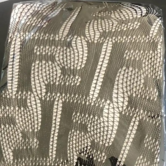 NWOT Double F Fishnet Stockings - Picture 3 of 3